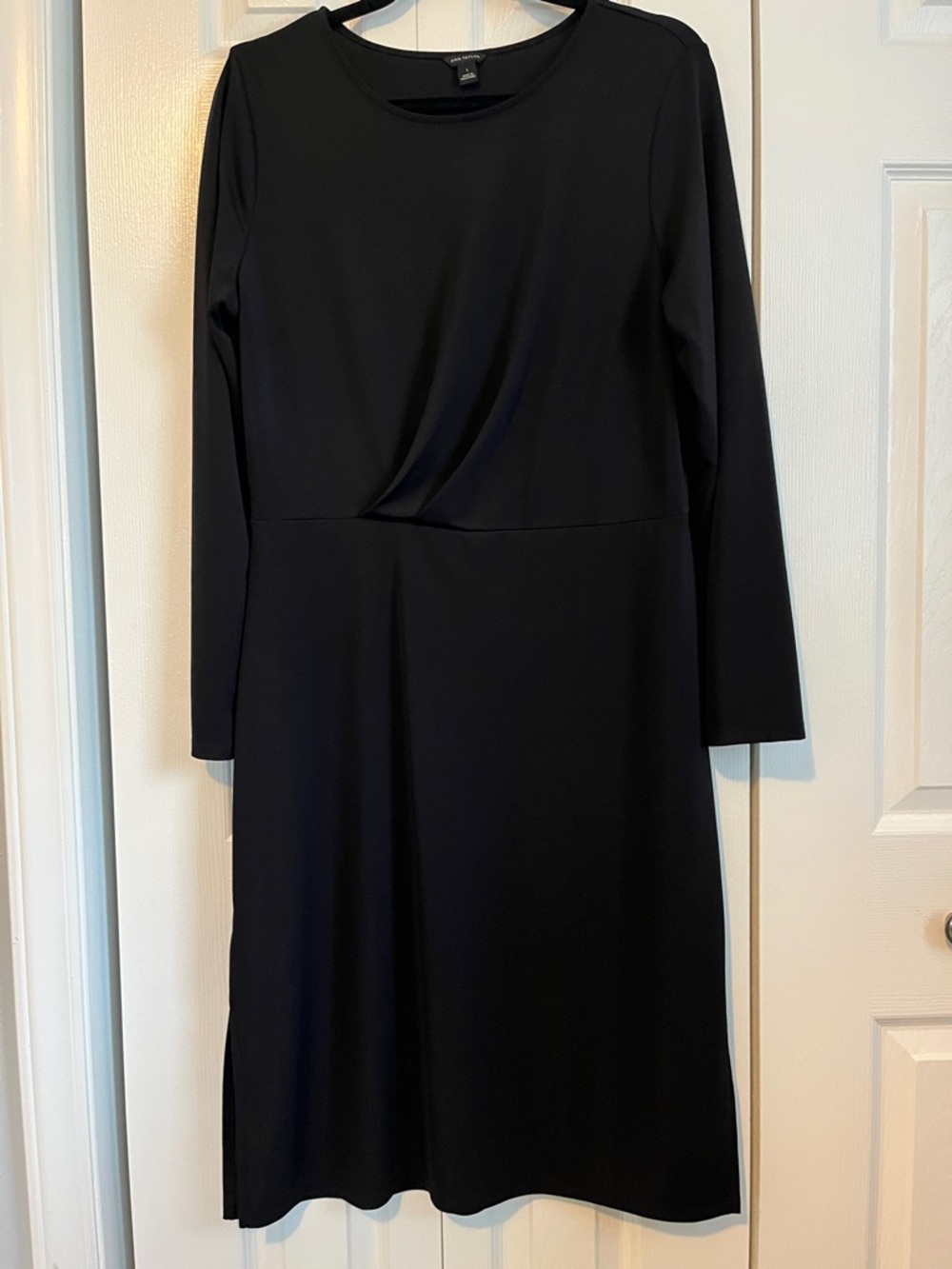 Ann Taylor Black Long-Sleeve Midi Dress